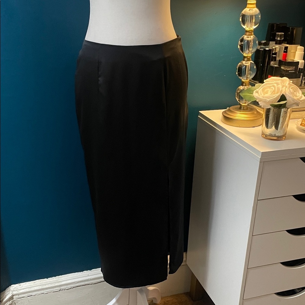 Elegant Satin Black Pencil Skirt